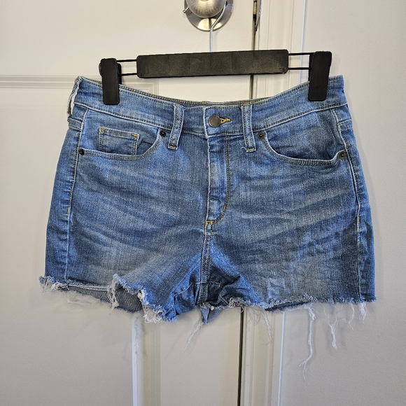 Universal Thread Pants - Cut off jean shorts size 6